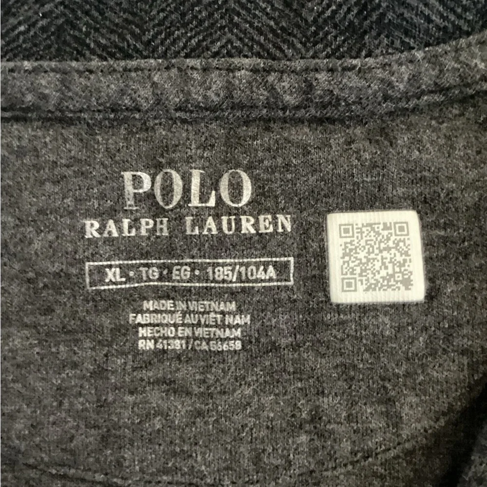 Polo Ralph Lauren 1/4 zip long sleeve shirt-SZ XL PIT TO PIT 22” Length 27”